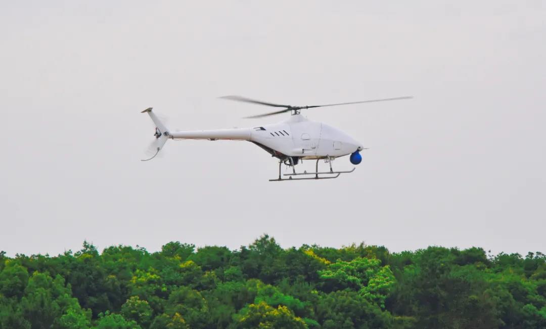 AR500C高原型無人直升機還具有廣泛的應用拓展能力，加裝相應設備可實施電子干擾、搜索支援、安保消防、森林防火、海事監管、核輻射和化學偵察，獨立或協同有人機遂行目標指示、火力打擊及物資投送等任務。航空工業直升機所于2019年開始高原型無人直升機研制，主要開展了高原型發動機選型、高原型旋翼系統設計、全新氣動外形重構、尾梁快卸、復合材料機身結構設計等核心內容研制工作，于2019年6月通過方案設計評審，8月通過詳細設計評審，2020年3月底完成01架機總裝，5月完成地面試驗。