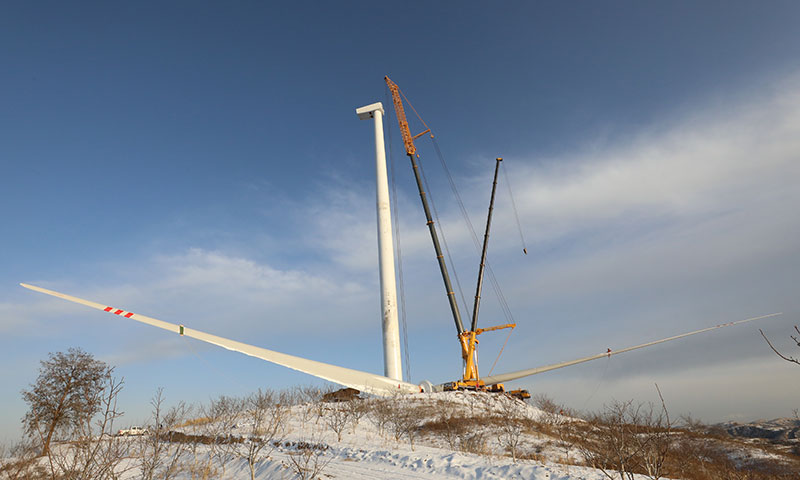 作為駐晉央企，中國能建山西電建將此項目作為投身山西新能源產(chǎn)業(yè)的標(biāo)桿項目，以高度的責(zé)任感和使命感，高標(biāo)準(zhǔn)、高速度推進(jìn)項目前期和設(shè)計、施工建設(shè)、設(shè)備供應(yīng)等工作。