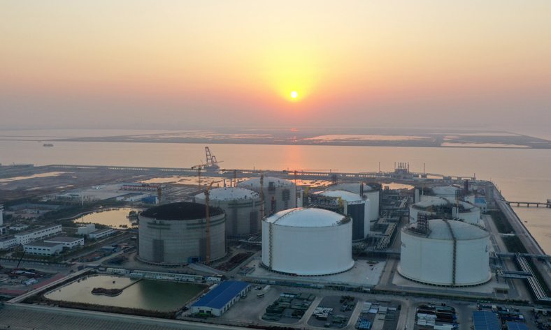 10月19日拍攝的建設中的中石化天津液化天然氣（LNG）接收站（無人機照片）。新華社記者 趙子碩 攝