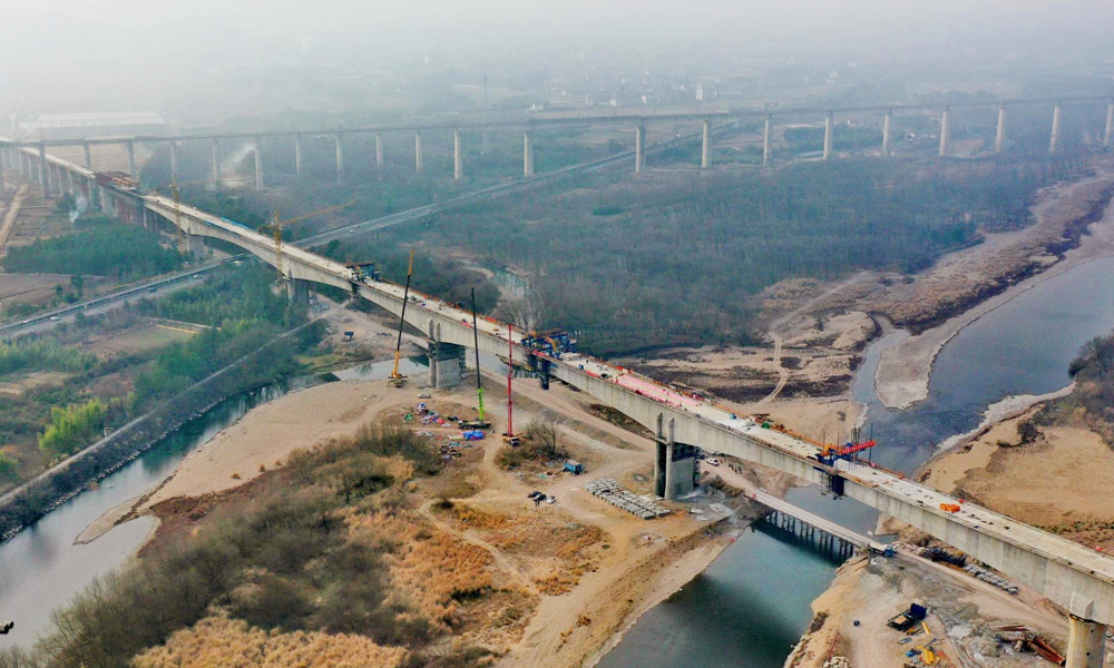 1月10日，中國中鐵旗下中鐵上海局承建的杭州至溫州高速鐵路仙居特大橋剛構連續梁成功合龍，為杭溫鐵路按期完成通車奠定了堅實基礎。