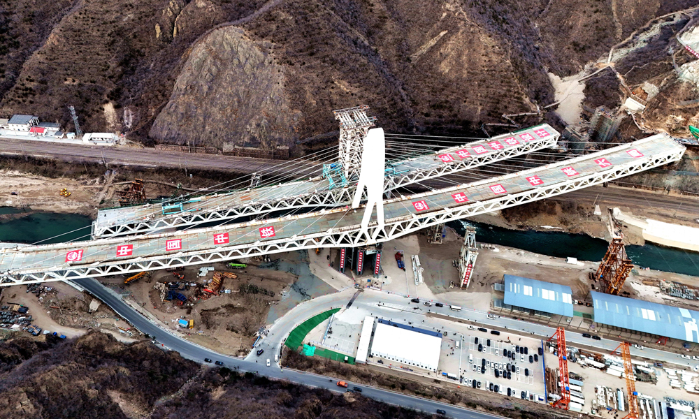 據悉，國道109新線高速公路是北京市重點民生工程，項目建成通車后，新線行程時間將從原線2小時以上縮短至1小時以內，成為連通河北與京西地區的快速交通走廊，有效緩解京西北、西南交通壓力，為京津冀一體化協同發展注入新動能。