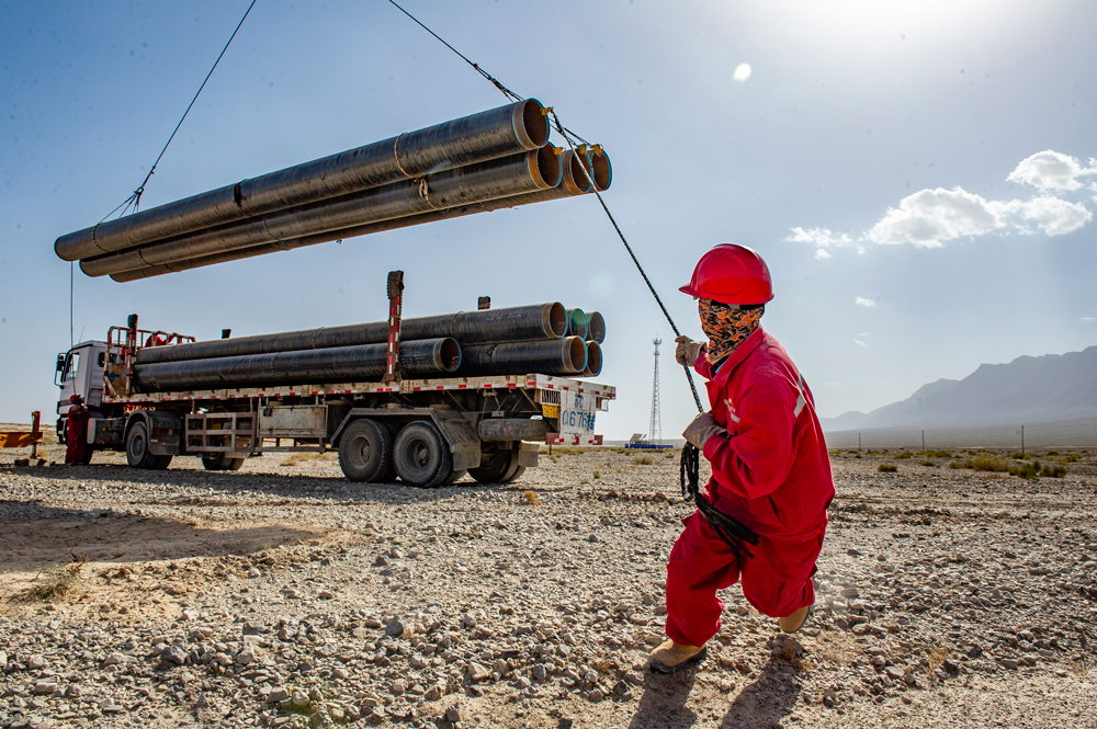 氣化南疆天然氣管道工程規劃全長為2108公里，是新疆維吾爾自治區南北疆天然氣利民管道擴建工程的重要組成部分，也是中國石油塔里木油田以清潔能源助力新疆高質量發展的又一能源大動脈和重大民生工程。該項目建成后，將極大提升對南疆的供氣保障能力。