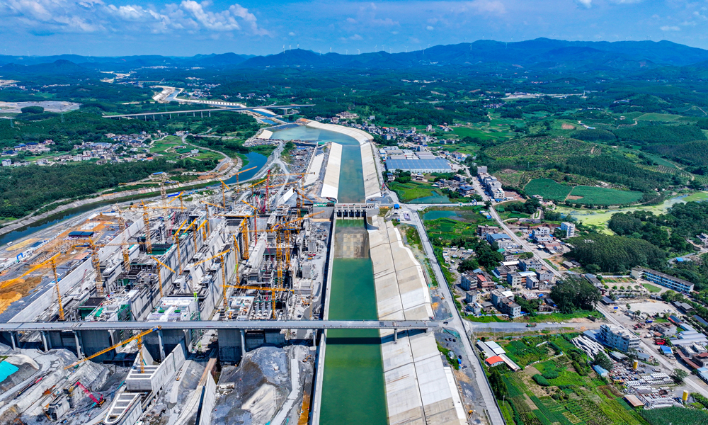 平陸運(yùn)河是新中國成立以來建設(shè)的首條江海聯(lián)通大運(yùn)河，建成后將成為我國西南地區(qū)運(yùn)距最短、最經(jīng)濟(jì)、最便捷的出海通道。