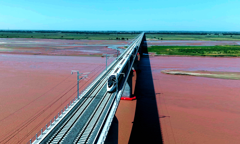 近日，包頭至銀川高速鐵路包頭至惠農(nóng)段（簡稱包銀高鐵包惠段）正式進入運行試驗階段，全線開通運營進入倒計時。