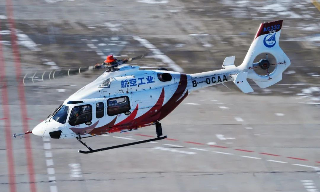 截至目前，AC332直升機已基本完成調整試飛工作，累計飛行約200架次，包括直升機速度、高度和重量重心的擴展以及直升機平衡特性、靜穩定性、動穩定性、近地面機動等平臺能力試飛，在開展適航驗證試飛的同時，根據氣象條件結合完成高寒摸底試飛。
