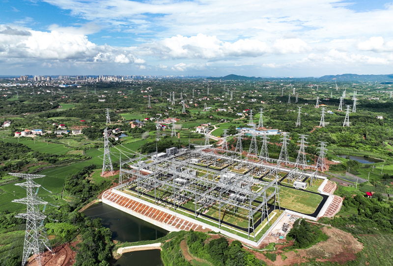 500千伏喜陽變電站全景。.jpg