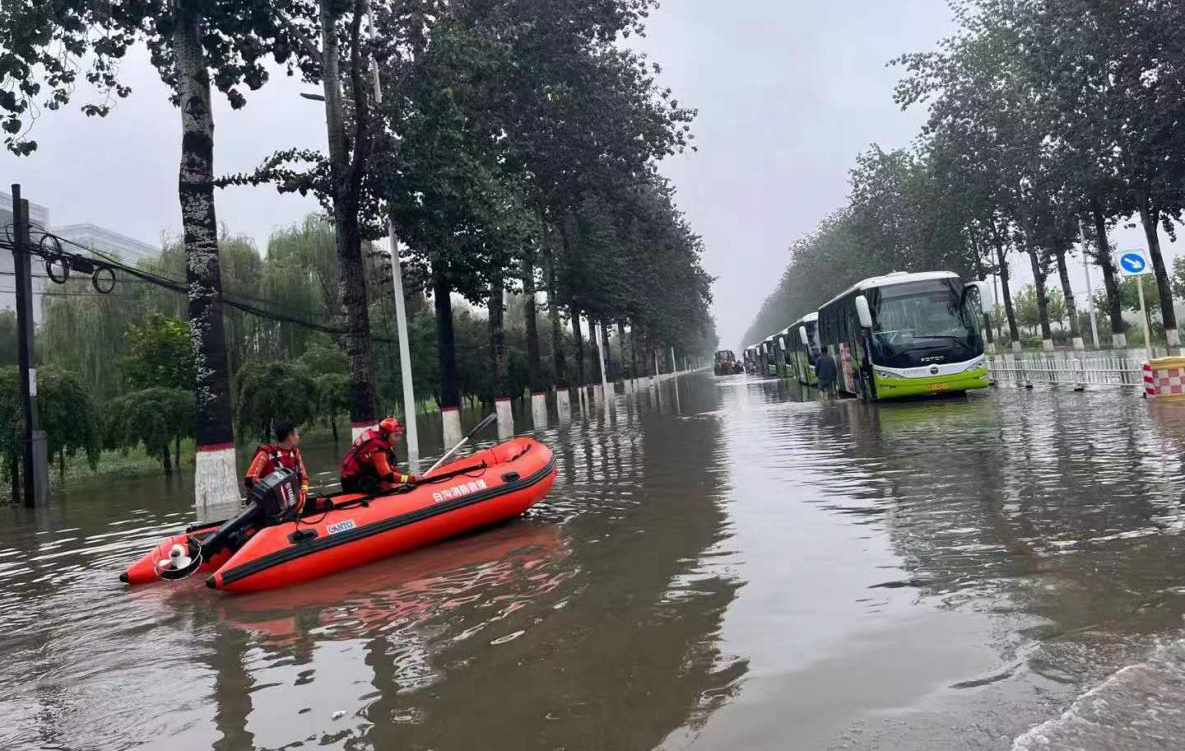 中國電建救援隊參與涿州搶險.png