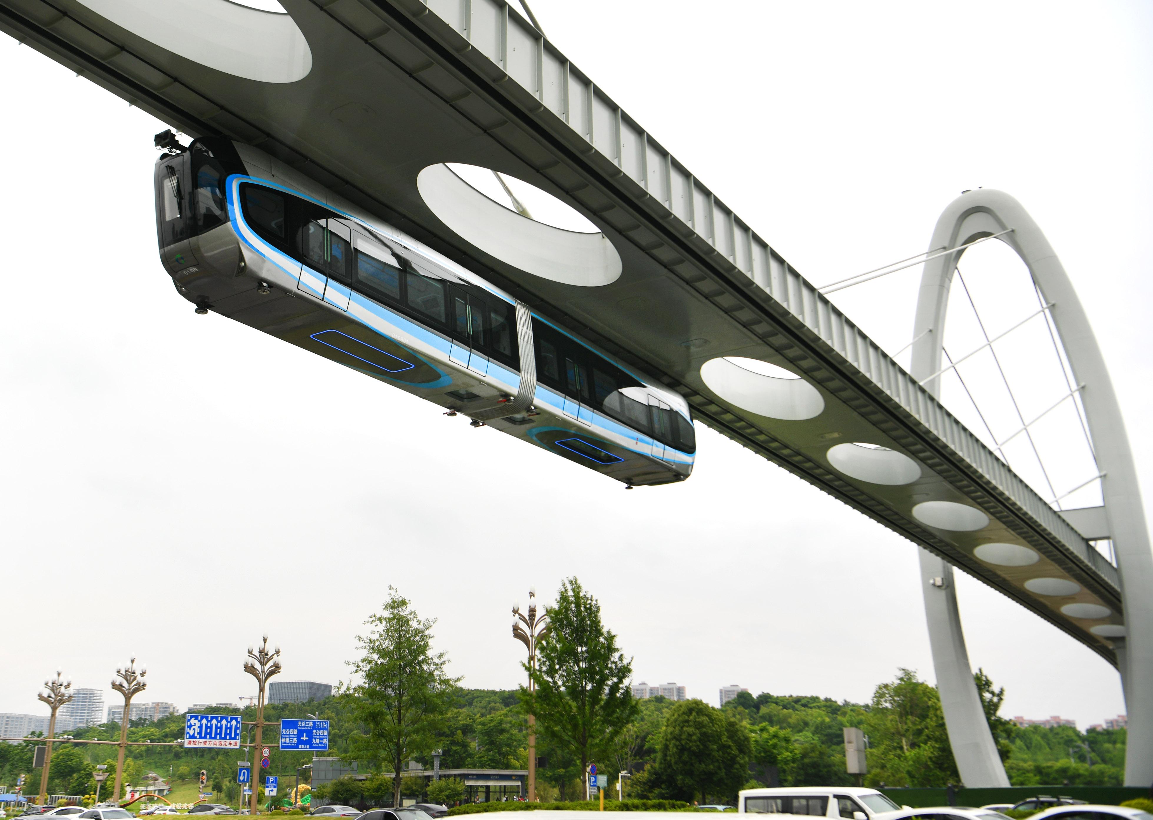 光谷空軌“光谷光子號”.jpg
