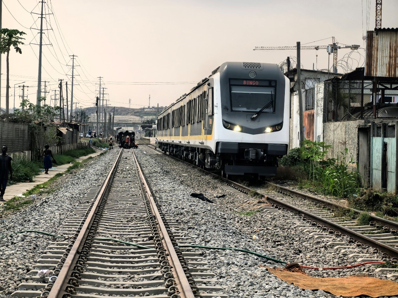 2.安哥拉羅安達鐵路復線.jpg