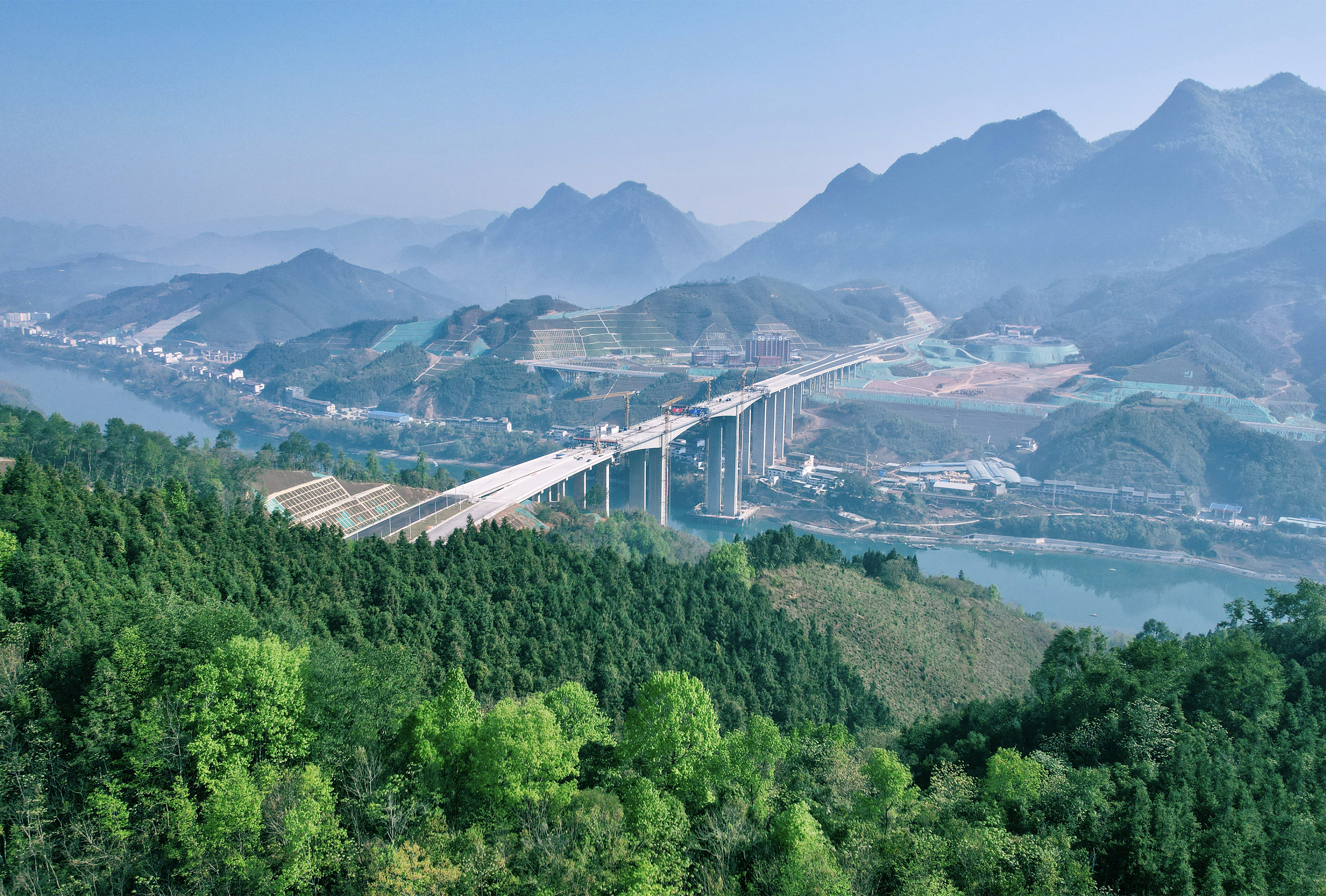 2.紅水河特大橋.jpg