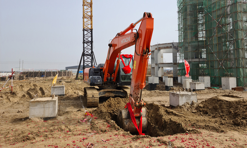 5月17日，中國化學工程二化建承建的山東濰坊弘潤科技工程靈活處理分項目安裝工程舉行開工儀式，該工程是繼中國化學工程二化建承建恒逸(文萊)石化工程靈活焦化裝置項目取得優異成績后的又一次重要突破。