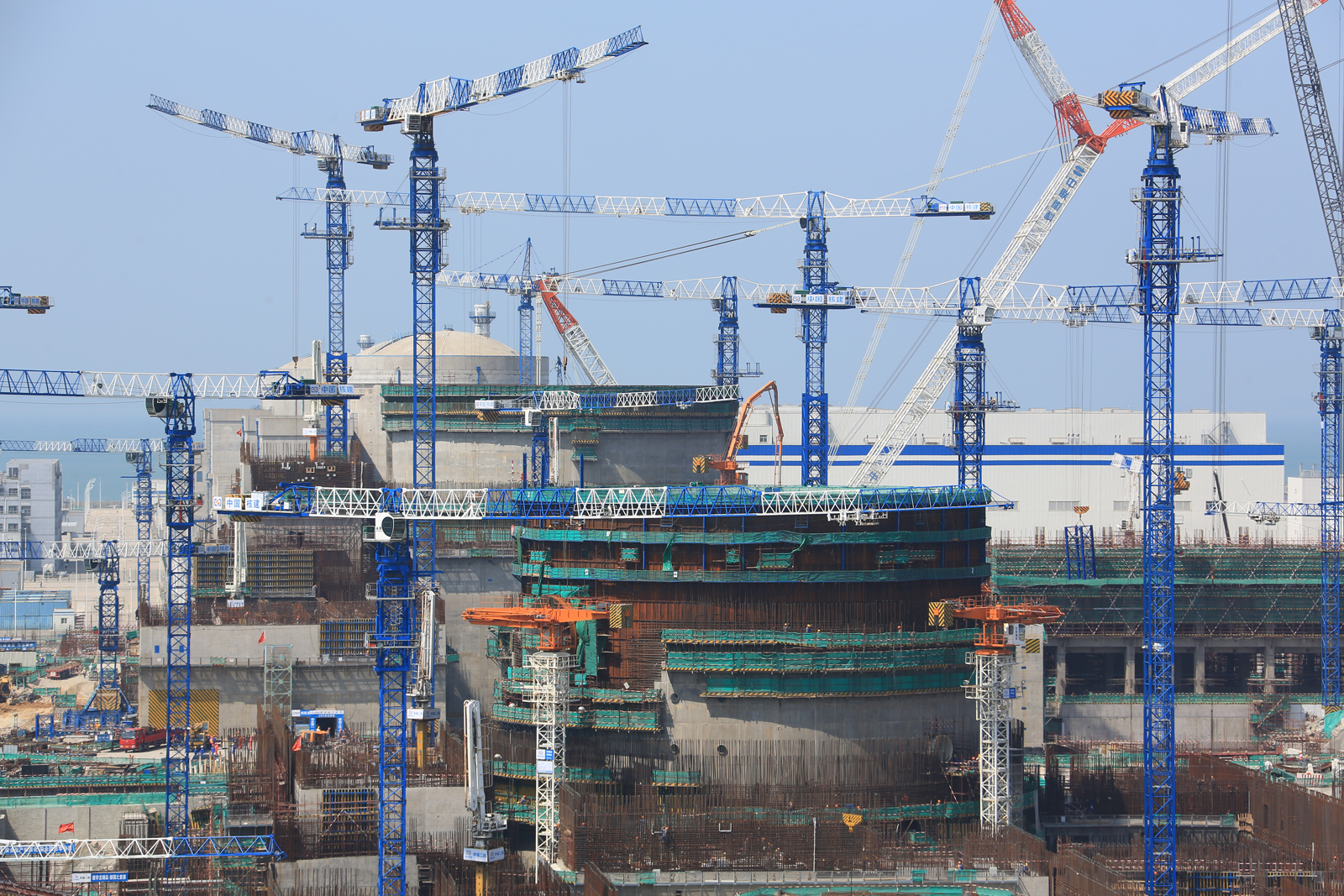 建設中的“華龍一號”全球首堆示范工程。（來源：中國核工業集團公司）