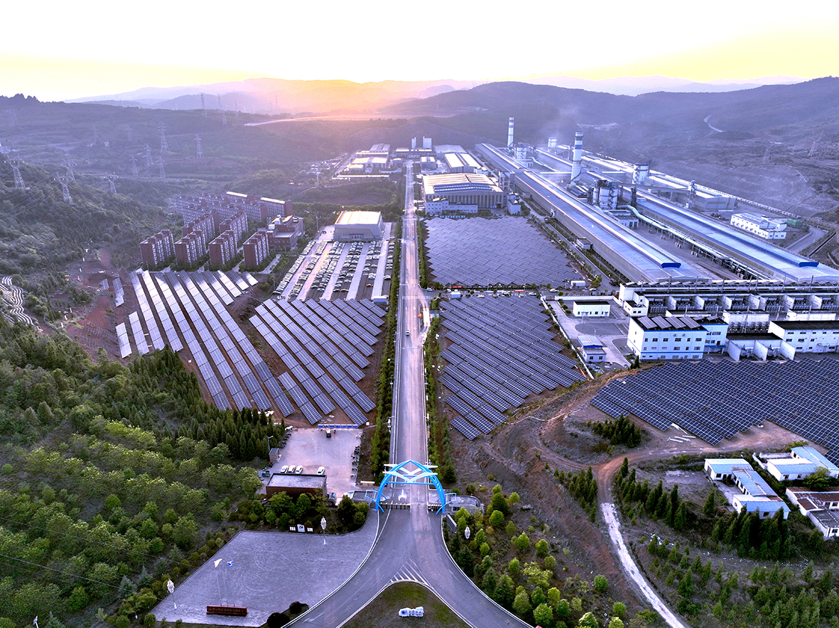 圖為云鋁澤鑫分布式光伏項目全景（云鋁澤鑫周航攝）.jpg